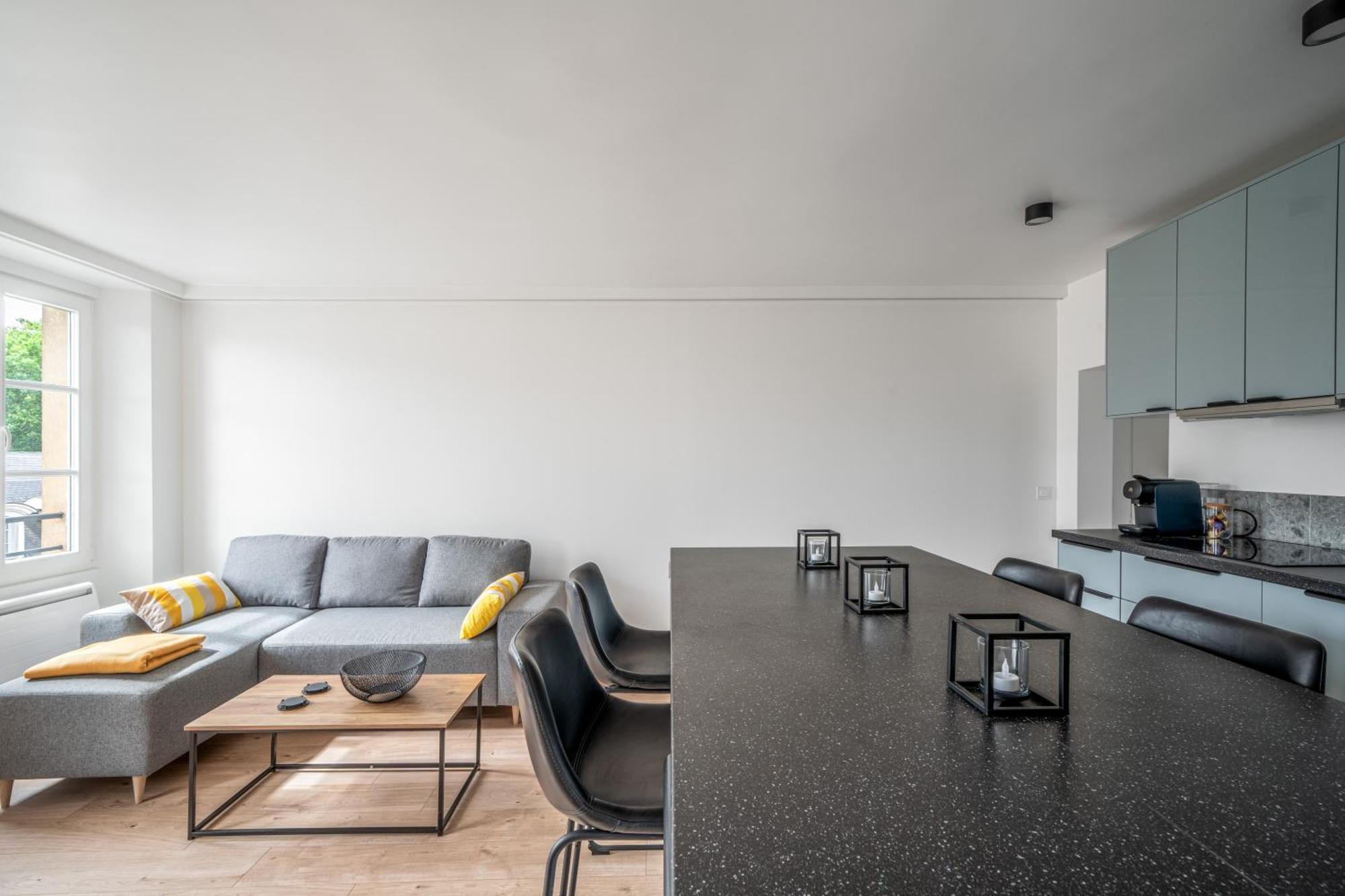 Le Soleil Charme & Vue Chapelle Royale Apartment Versailles