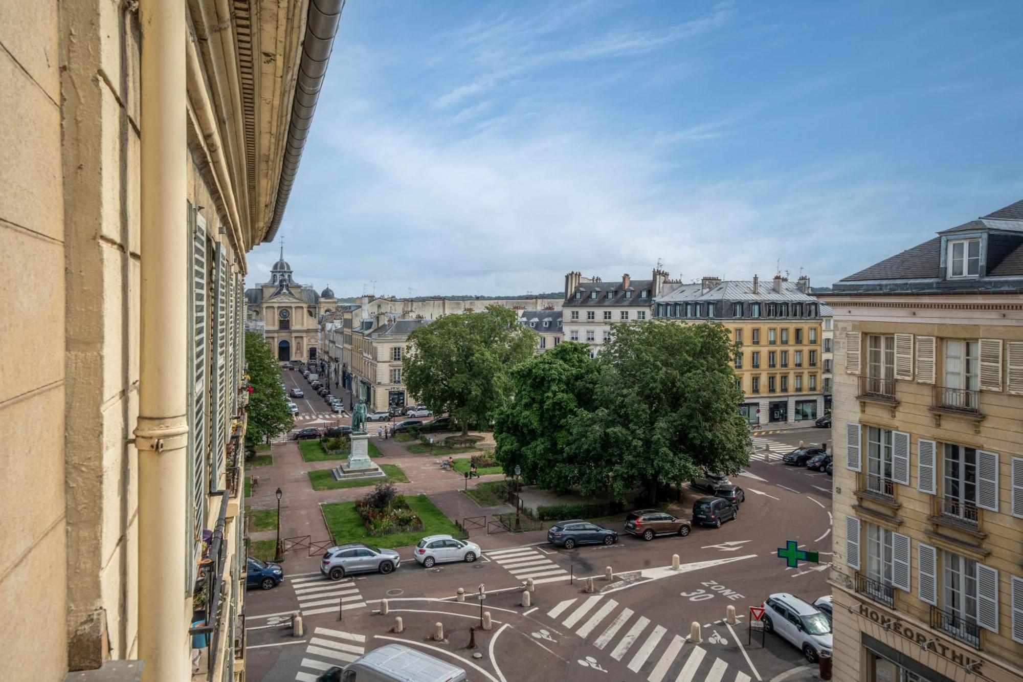 Le Soleil Charme & Vue Chapelle Royale Versailles